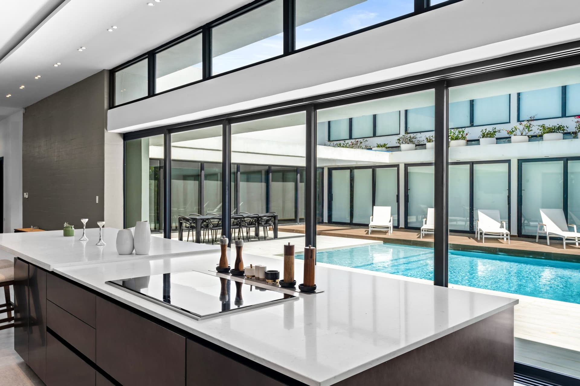 Villa Levant Estate - 3